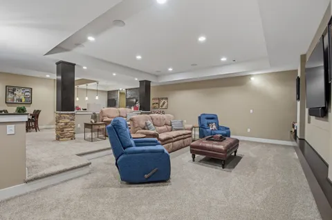$1,300,000 | 236 Four Winds Court, Hartland, WI 53029