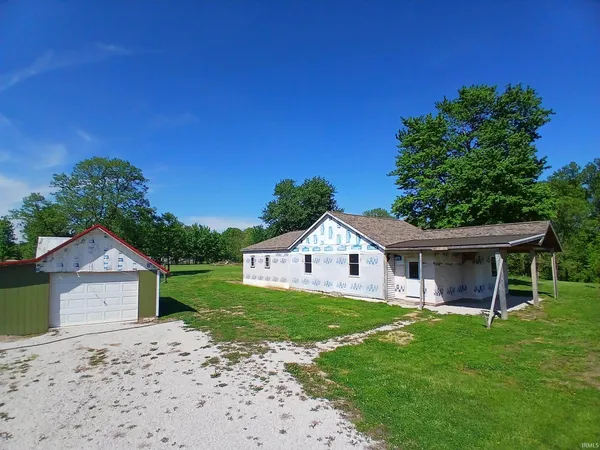 $224,900 | 1569 Old Highway 60 West, Mitchell, IN 47446