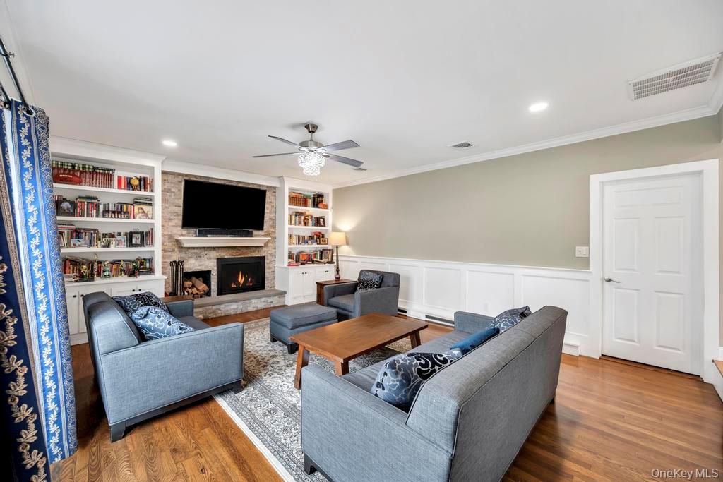 30 County Line Road Farmingdale, NY 11735 - Photo 17 of 41