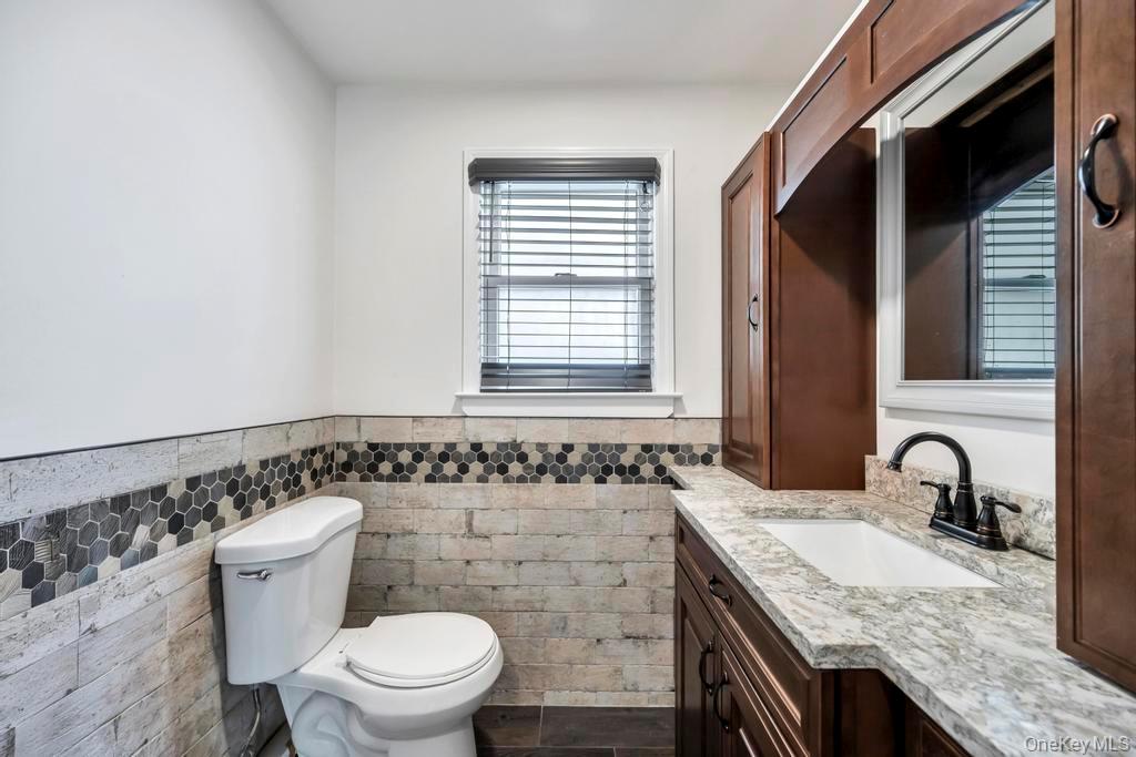 30 County Line Road Farmingdale, NY 11735 - Photo 35 of 41