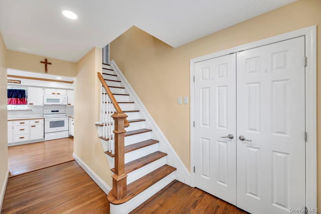 30 County Line Road Farmingdale, NY 11735 - Photo 5 of 41