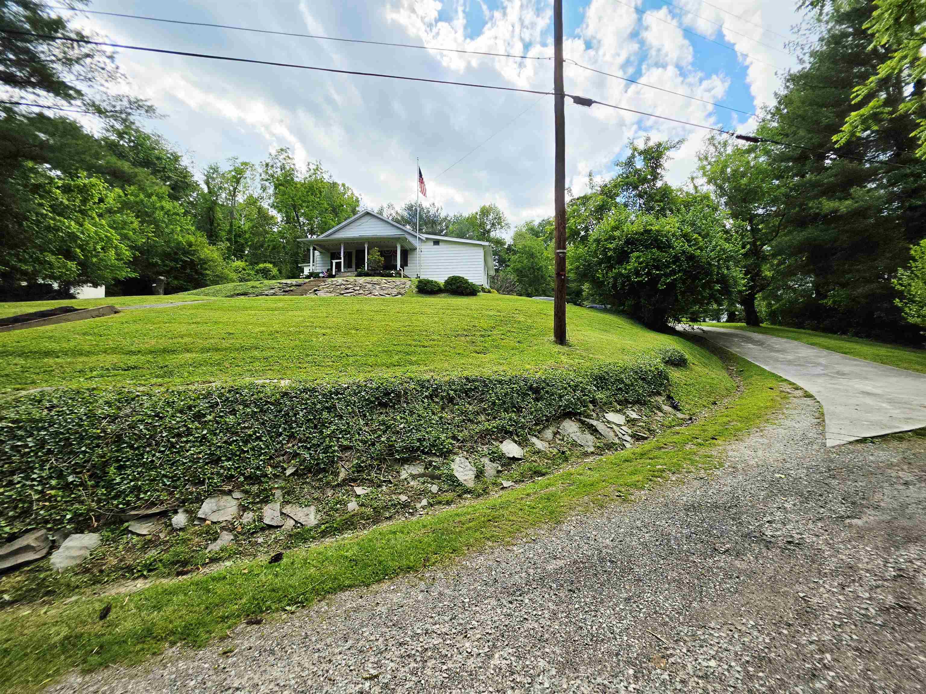 2301 Sarah Road Ashland, KY 41101 - Photo 4 of 21