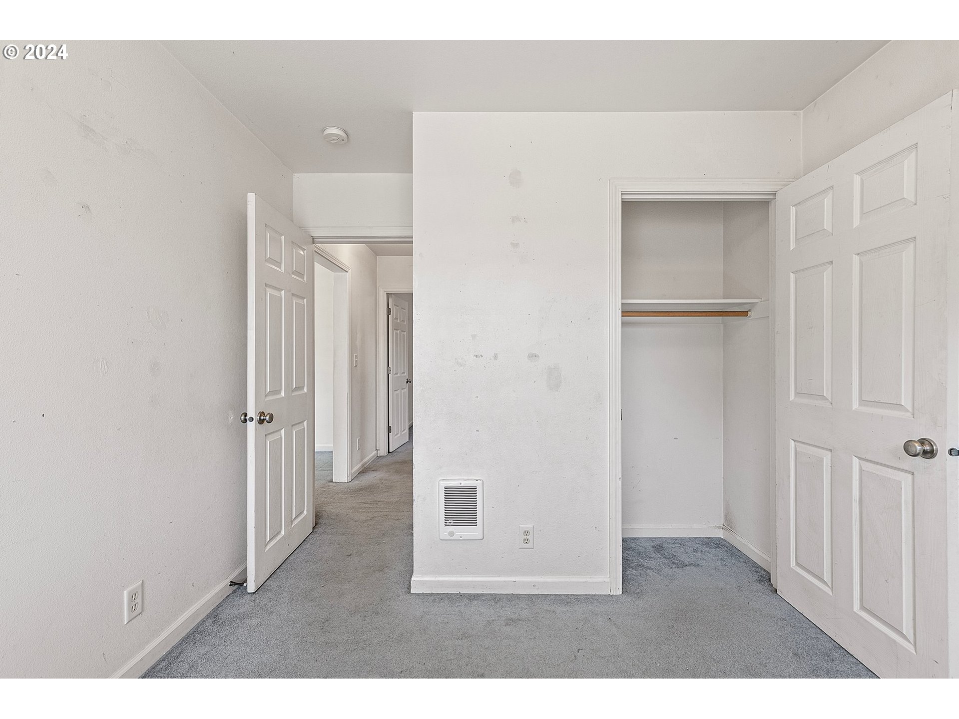 179 35th Street Springfield, OR 97478 - Photo 17 of 46 a view interior of a house