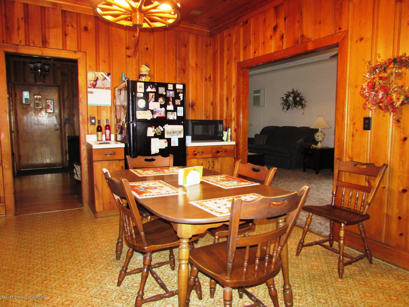 120 East Mountain Road Scranton, PA 18505 - Photo 8 of 14 a dining room with furniture and a floor to ceiling window