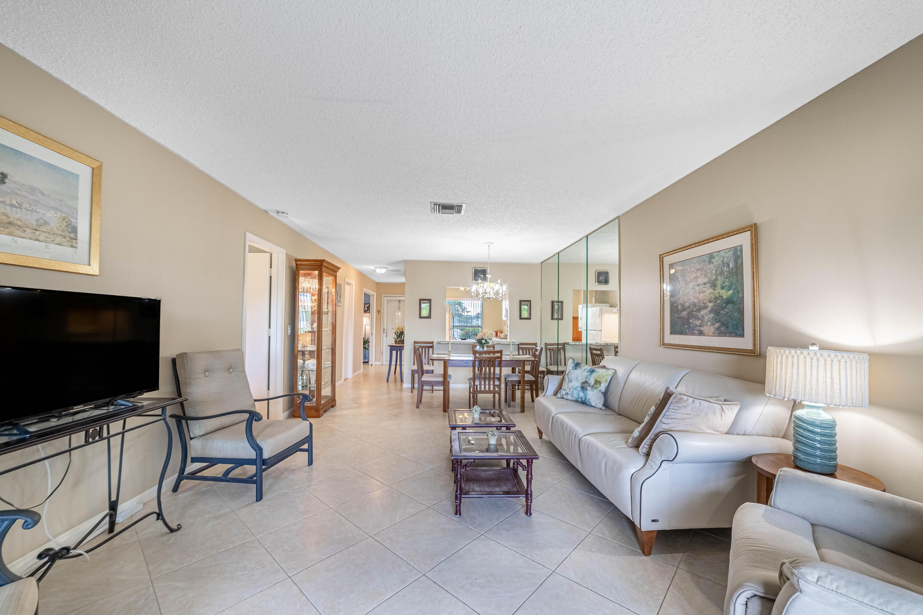 2711 Southwest 13th Street, Unit 39B Delray Beach, FL 33445 - Photo 10 of 55 Living Area