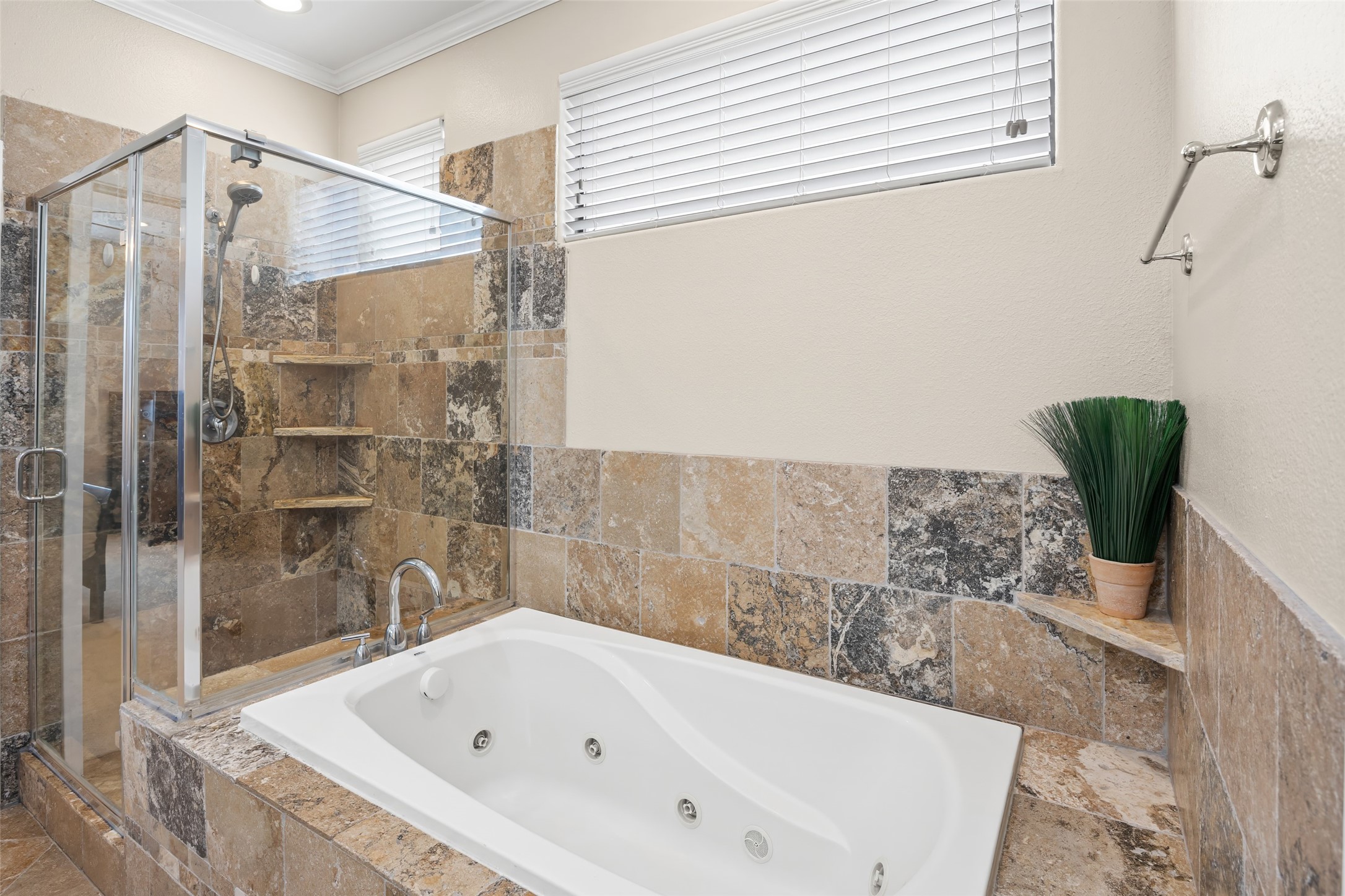 2320 Emancipation Avenue Houston, TX 77004 - Photo 28 of 38 a bathroom with a bathtub and shower