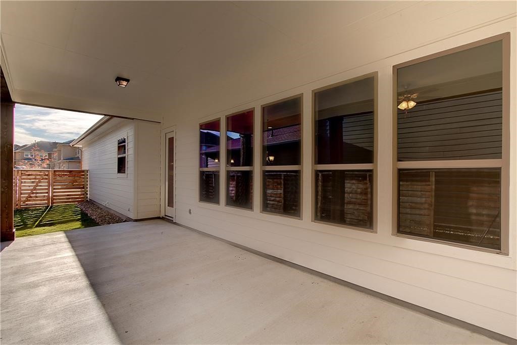 6907 Idea Road Austin, TX 78741 - Photo 26 of 29 Covered patio