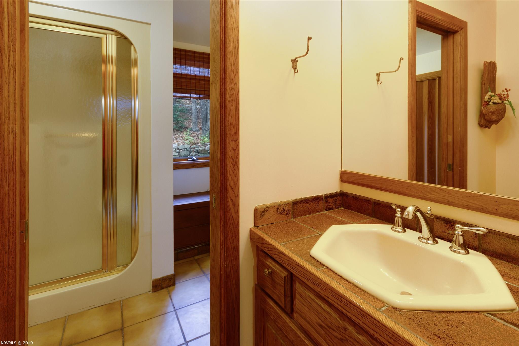 4649 Heavener Road Radford, VA 24141 - Photo 33 of 44 Gallery Image 33