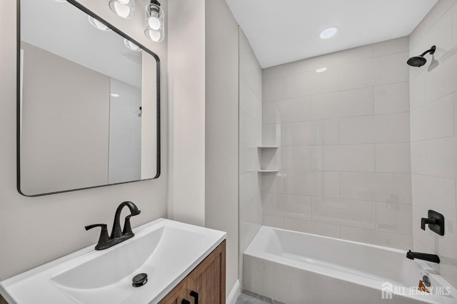 34 Larchmont Road Edison, NJ 08837 - Photo 23 of 38