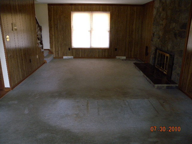 211 Overlook Road Vinton, VA 24179 - Photo 8 of 16 Family room