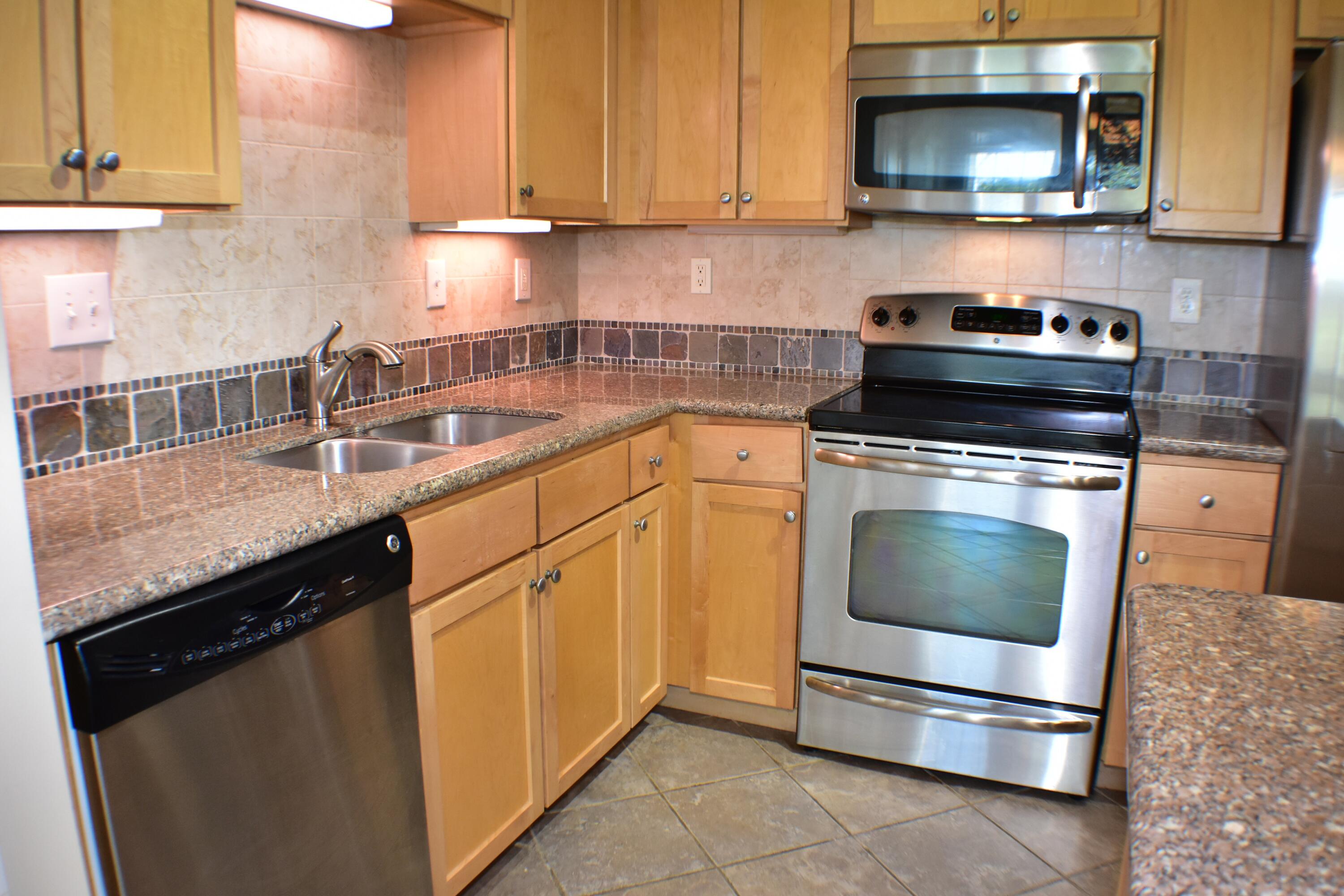 8700 Front Beach Road, Unit 7311 Panama City Beach, FL 32407 - Photo 14 of 27 Kitchen 4