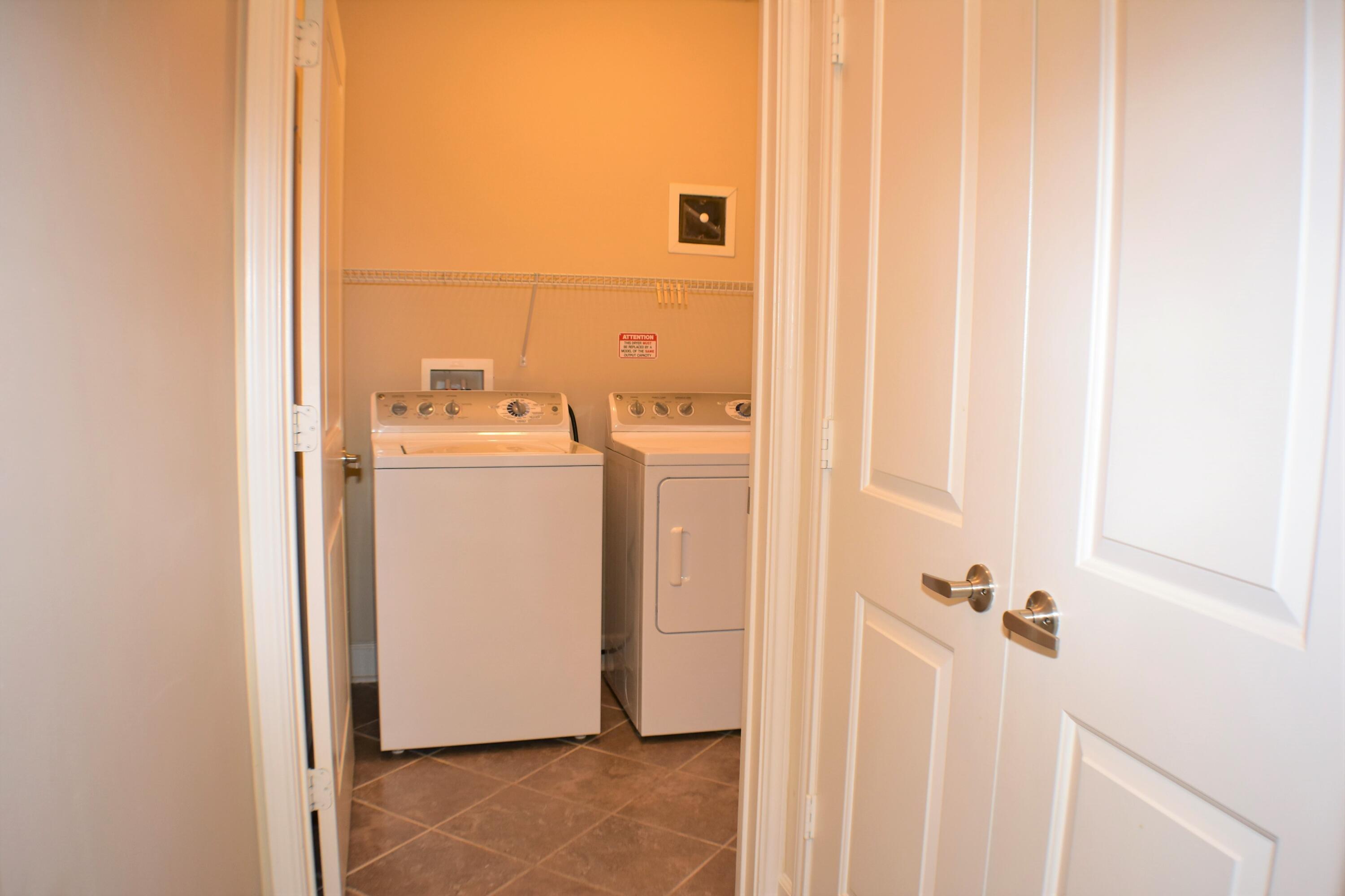 8700 Front Beach Road, Unit 7311 Panama City Beach, FL 32407 - Photo 19 of 27 Laundry