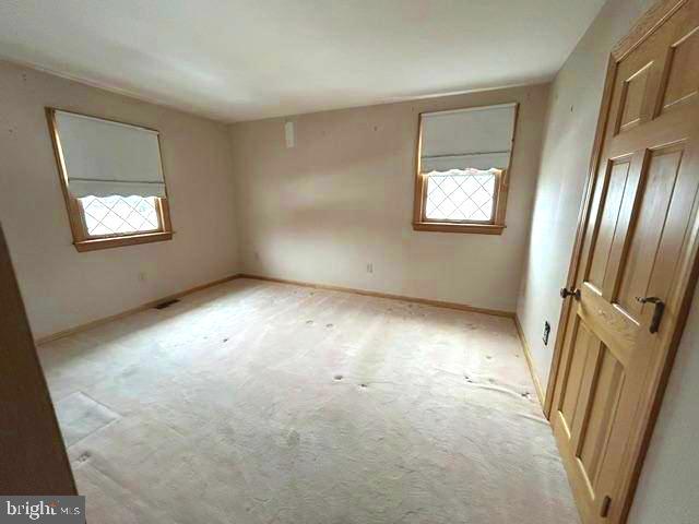 88 West Rambler Drive Southampton, PA 18966 - Photo 11 of 17 an empty room with windows