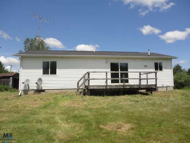 10813 Oatman Road Yale, MI 48097 - Photo 6 of 21 31106594-5.JPG