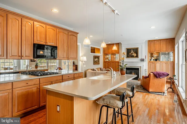 $869,000 | 115 Camelot Lane, Newtown Square, PA 19073