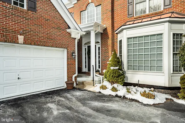 $869,000 | 115 Camelot Lane, Newtown Square, PA 19073