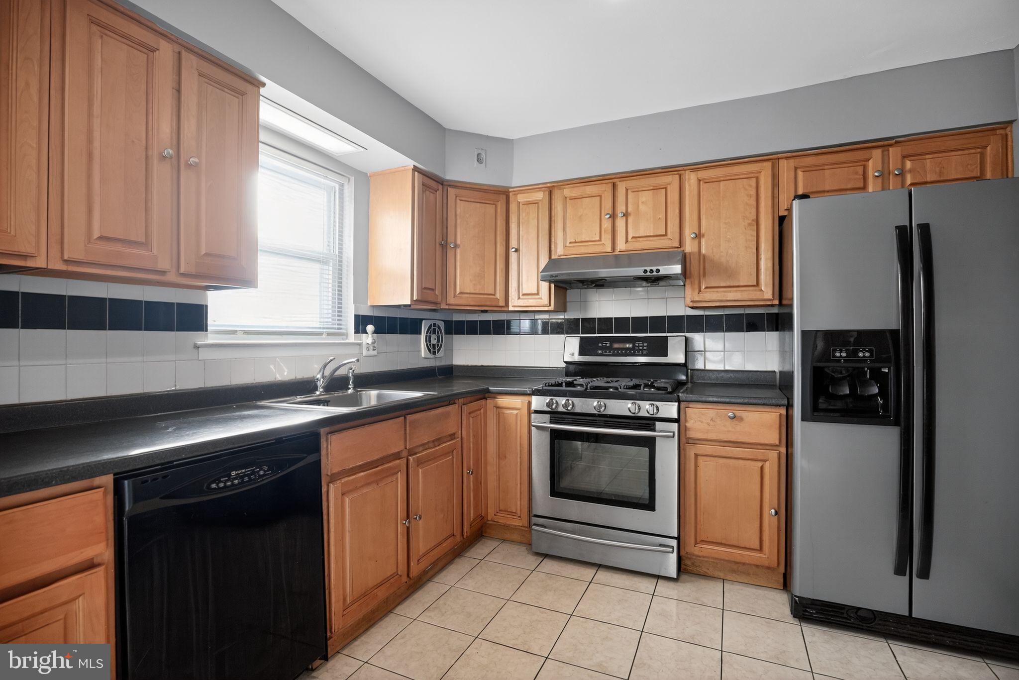 9860 Bonner Street Philadelphia, PA 19115 - Photo 5 of 30