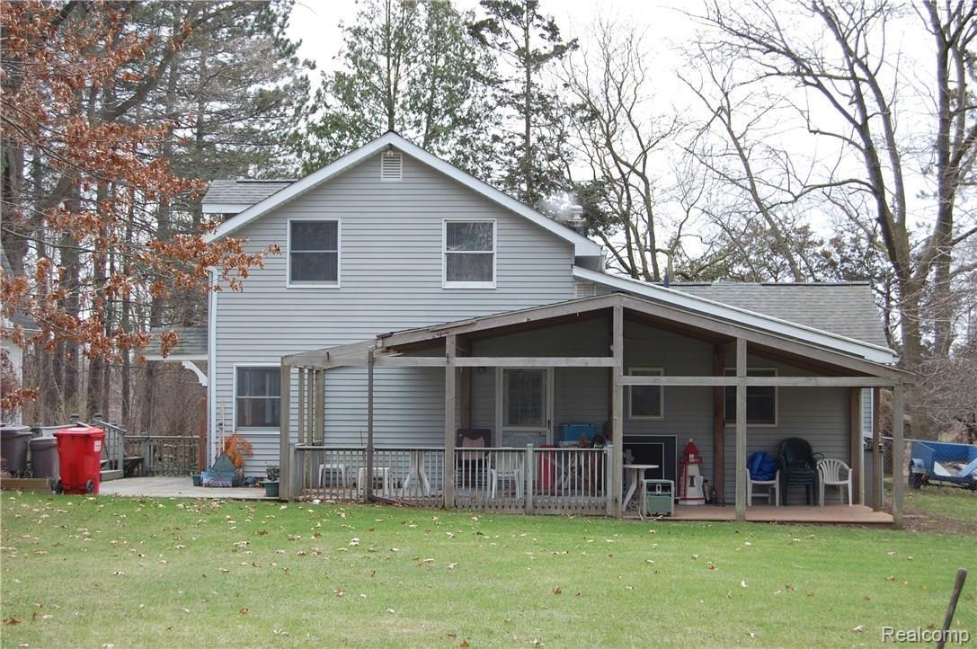 2695 East Snell Road Rochester, MI 48306 - Photo 34 of 40 Rear