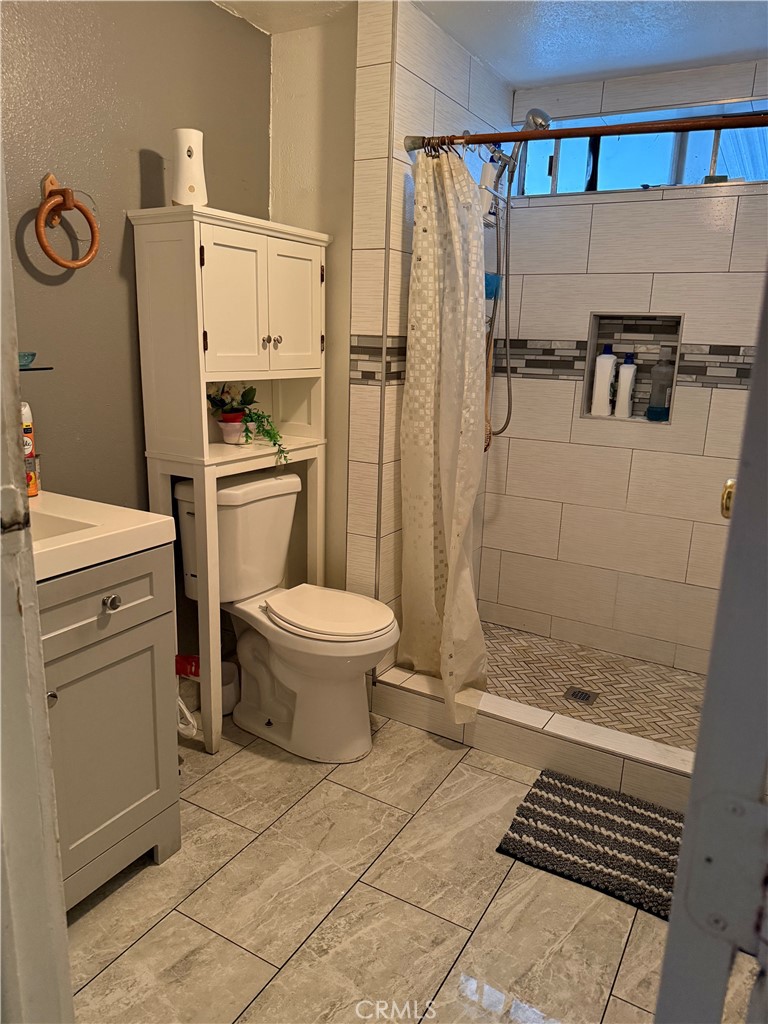 995 Pomona Road, Unit 24 Corona, CA 92882 - Photo 14 of 17