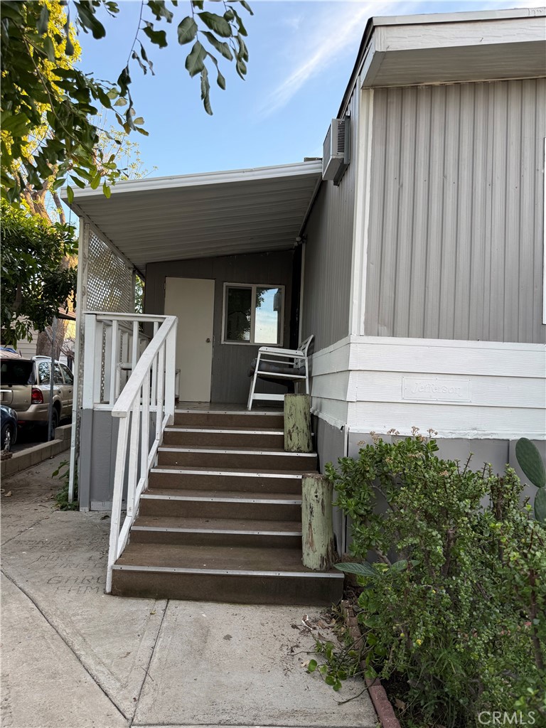 995 Pomona Road, Unit 24 Corona, CA 92882 - Photo 6 of 17