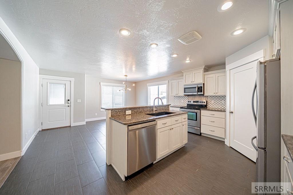 4230 Rockingham Circle Idaho Falls, ID 83404 - Photo 21 of 68