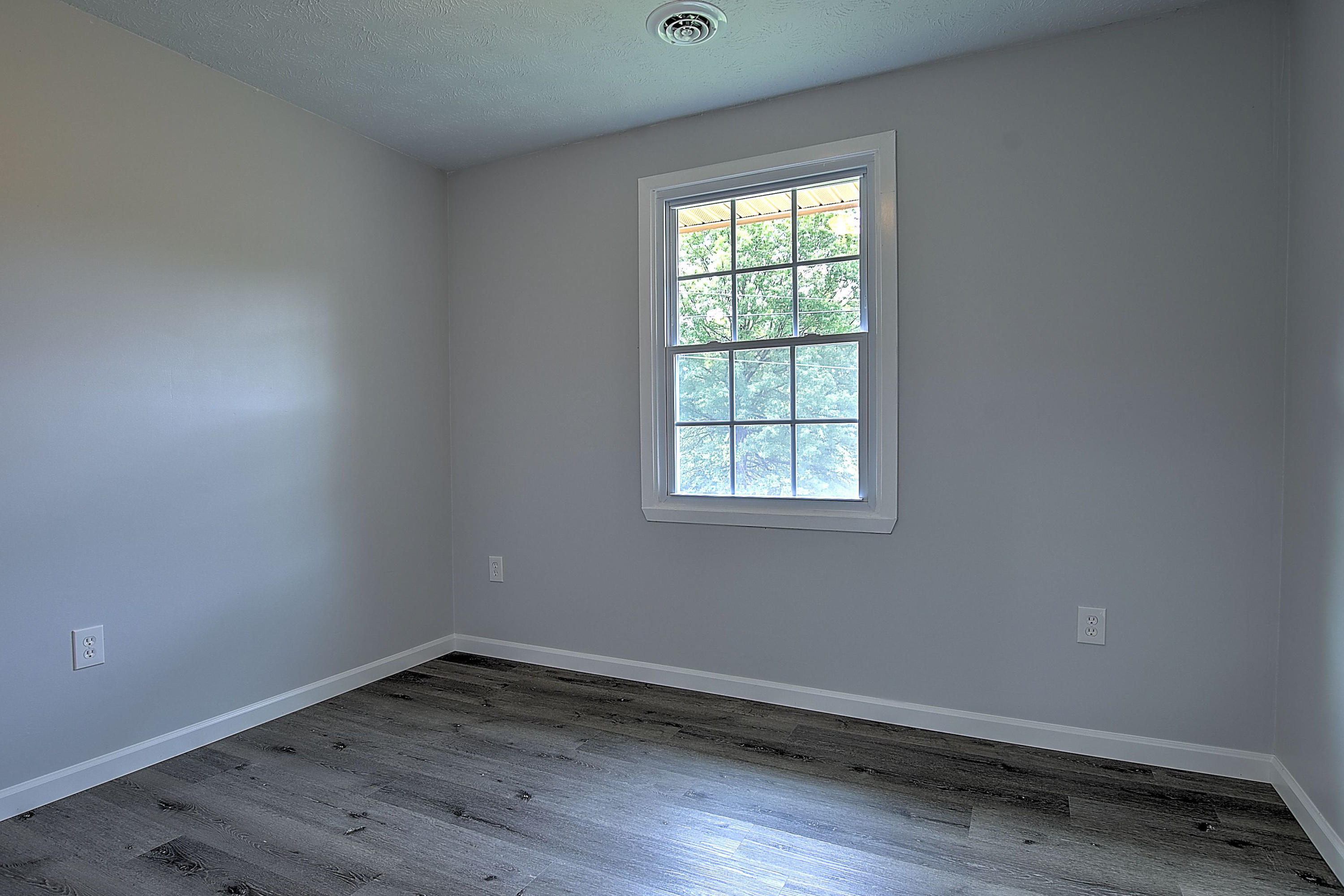 3434 Forest View Road Kingsport, TN 37660 - Photo 12 of 31 Forest View-13