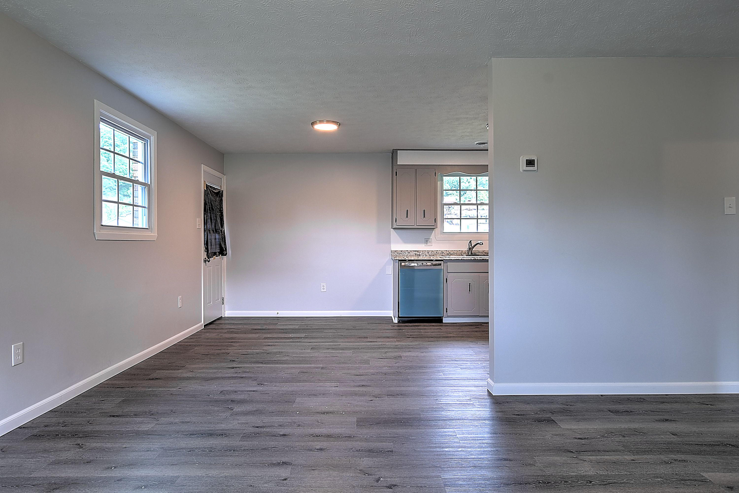 3434 Forest View Road Kingsport, TN 37660 - Photo 5 of 31 Forest View-6