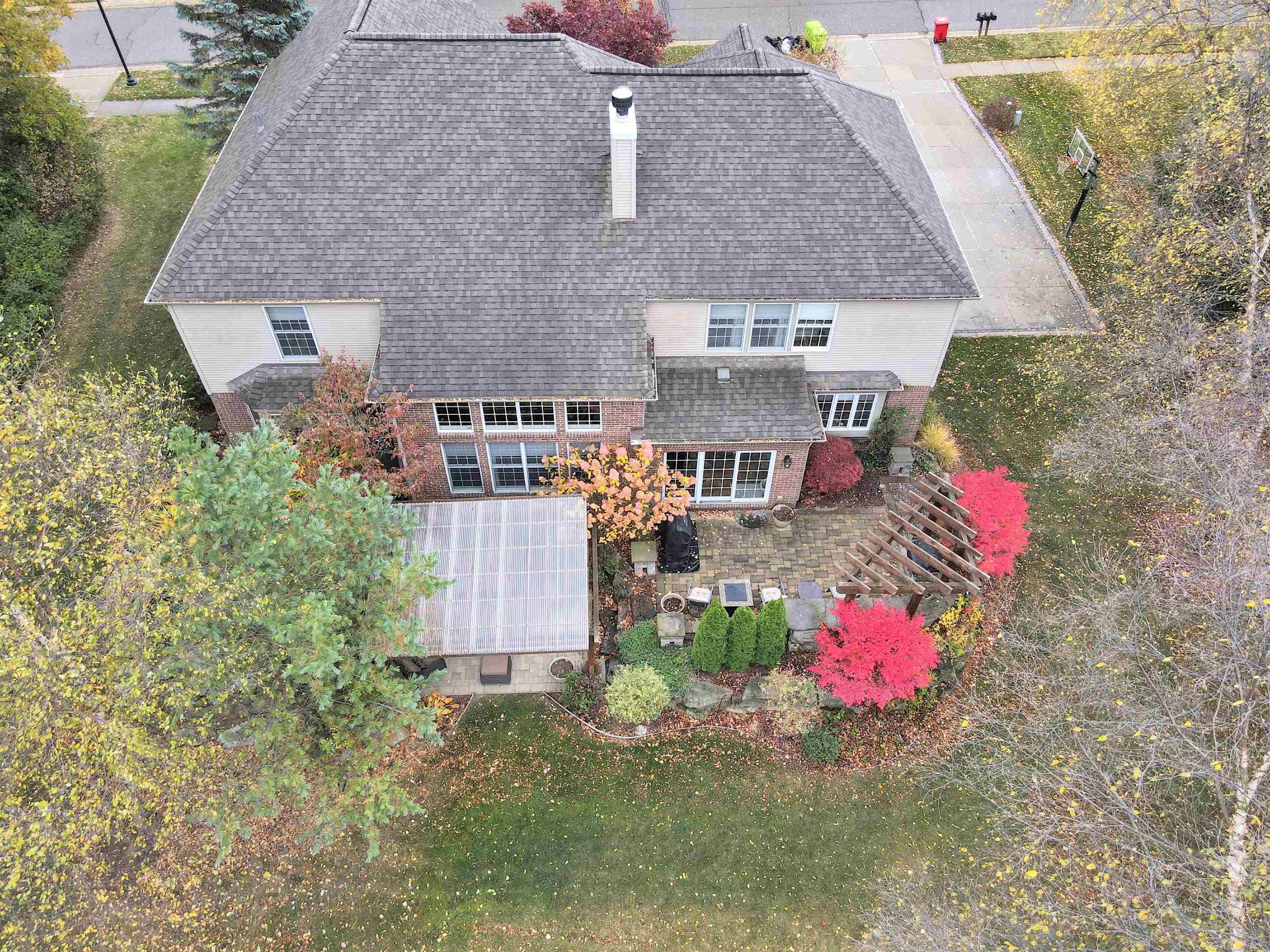 1921 Catlin Drive Rochester, MI 48306 - Photo 8 of 48 50193963-5c97627f-e0e4-4325-859a-729f3bae8fb2.JPG