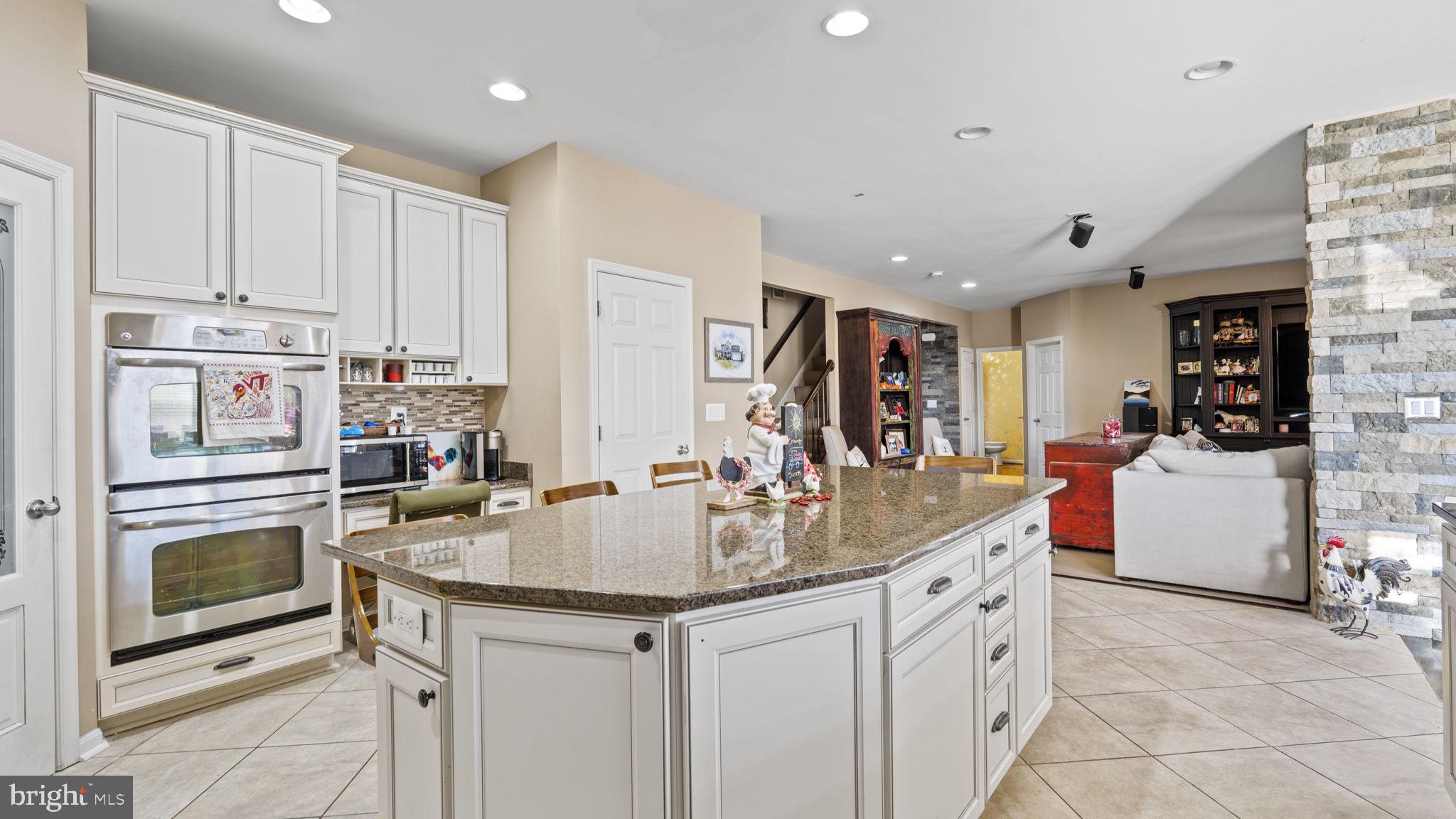 18 Dewitt Road Stafford, VA 22554 - Photo 7 of 36 Large Kitchen island