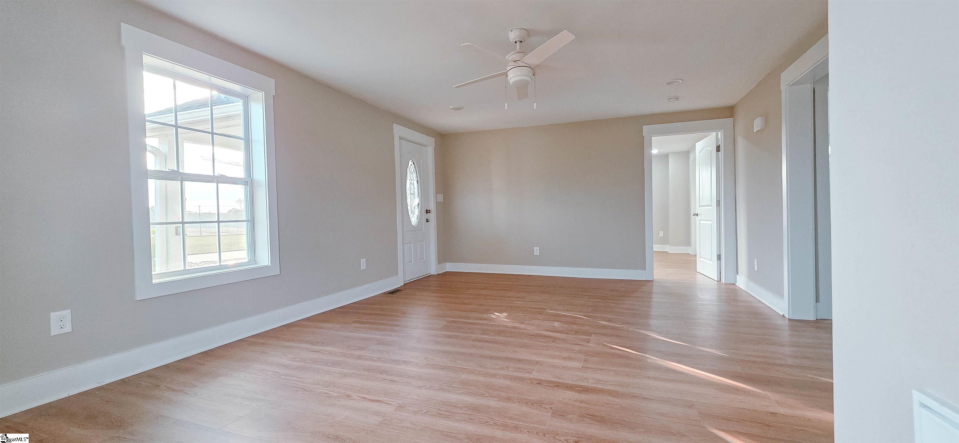 19 Holcombe Road Piedmont, SC 29673 - Photo 12 of 50