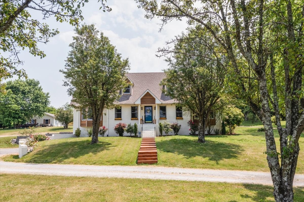 1019 Robertson Road Gallatin, TN 37066 - Photo 1 of 35 Gallery Image 1