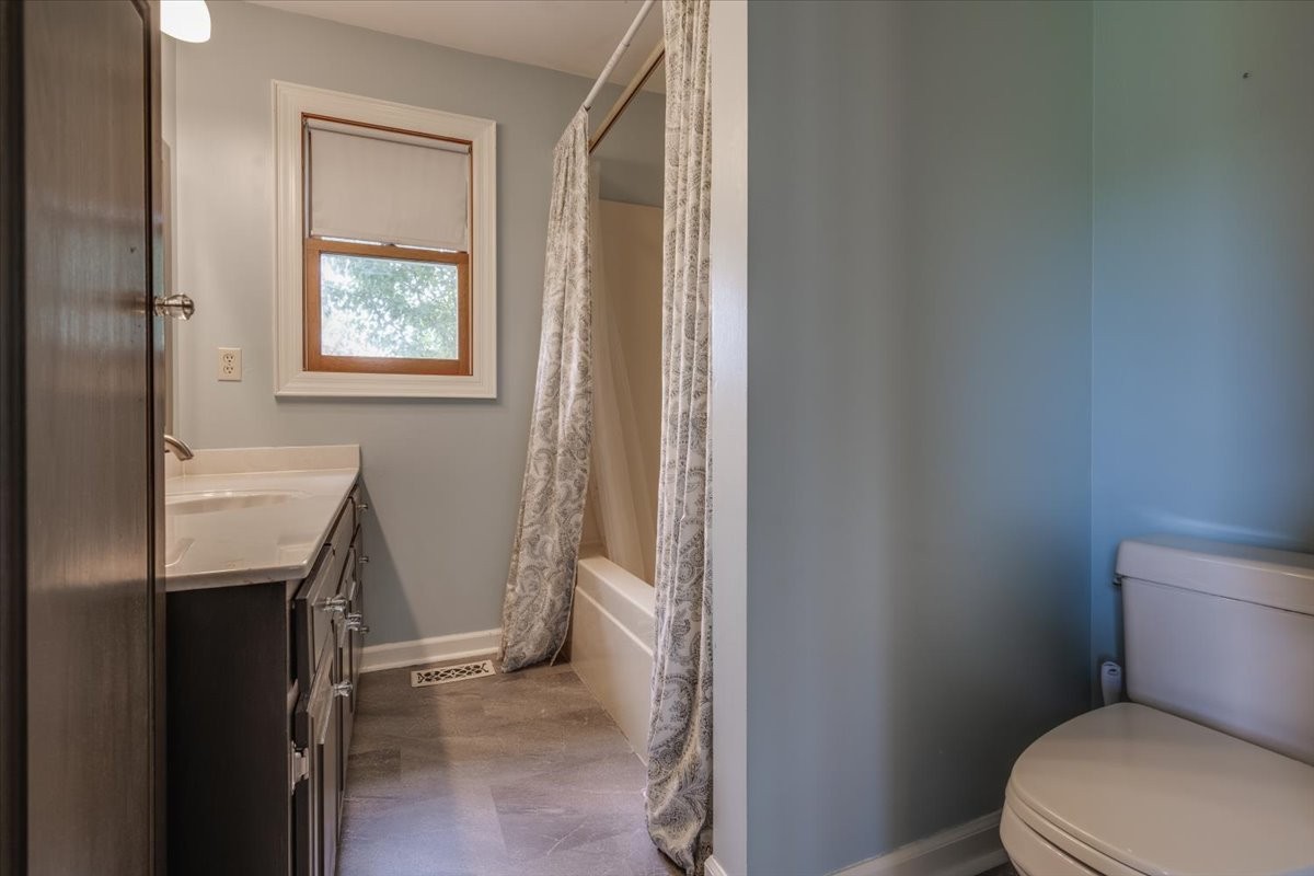 1019 Robertson Road Gallatin, TN 37066 - Photo 17 of 35 Gallery Image 17