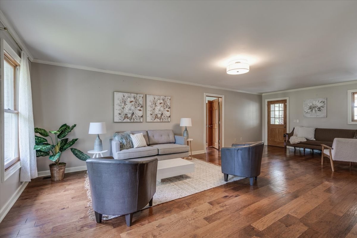 1019 Robertson Road Gallatin, TN 37066 - Photo 3 of 35 Gallery Image 3