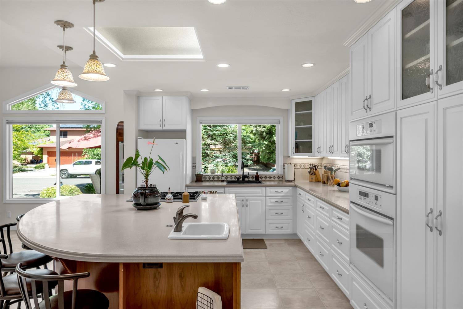 845 Linden Lane Davis, CA 95616 - Photo 7 of 37