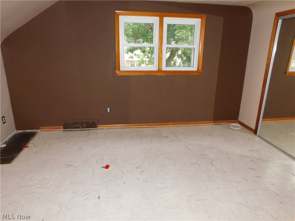 4694 Burleigh Road Cleveland, OH 44125 - Photo 13 of 14
