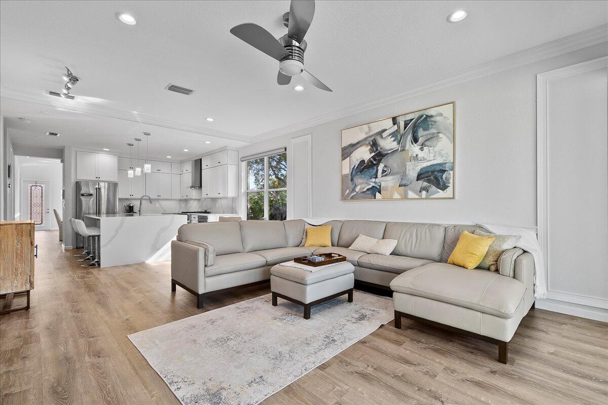 102 Mulberry Grove Road West Palm Beach, FL 33411 - Photo 13 of 45 Family Room