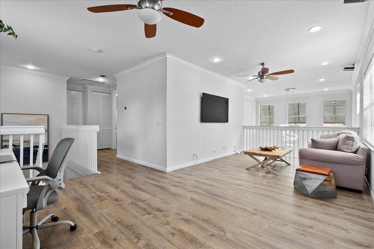 102 Mulberry Grove Road West Palm Beach, FL 33411 - Photo 21 of 45 Loft/Den Areas