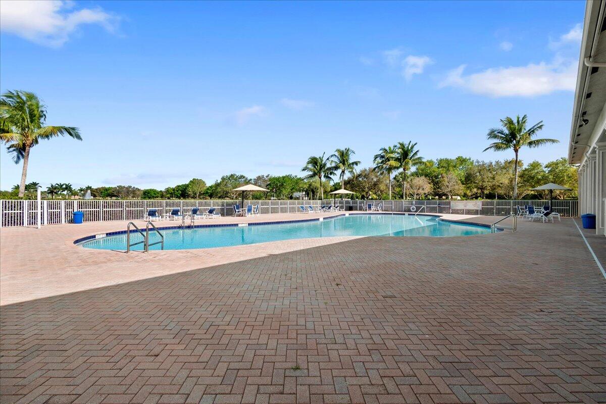 102 Mulberry Grove Road West Palm Beach, FL 33411 - Photo 38 of 45 Community Pool