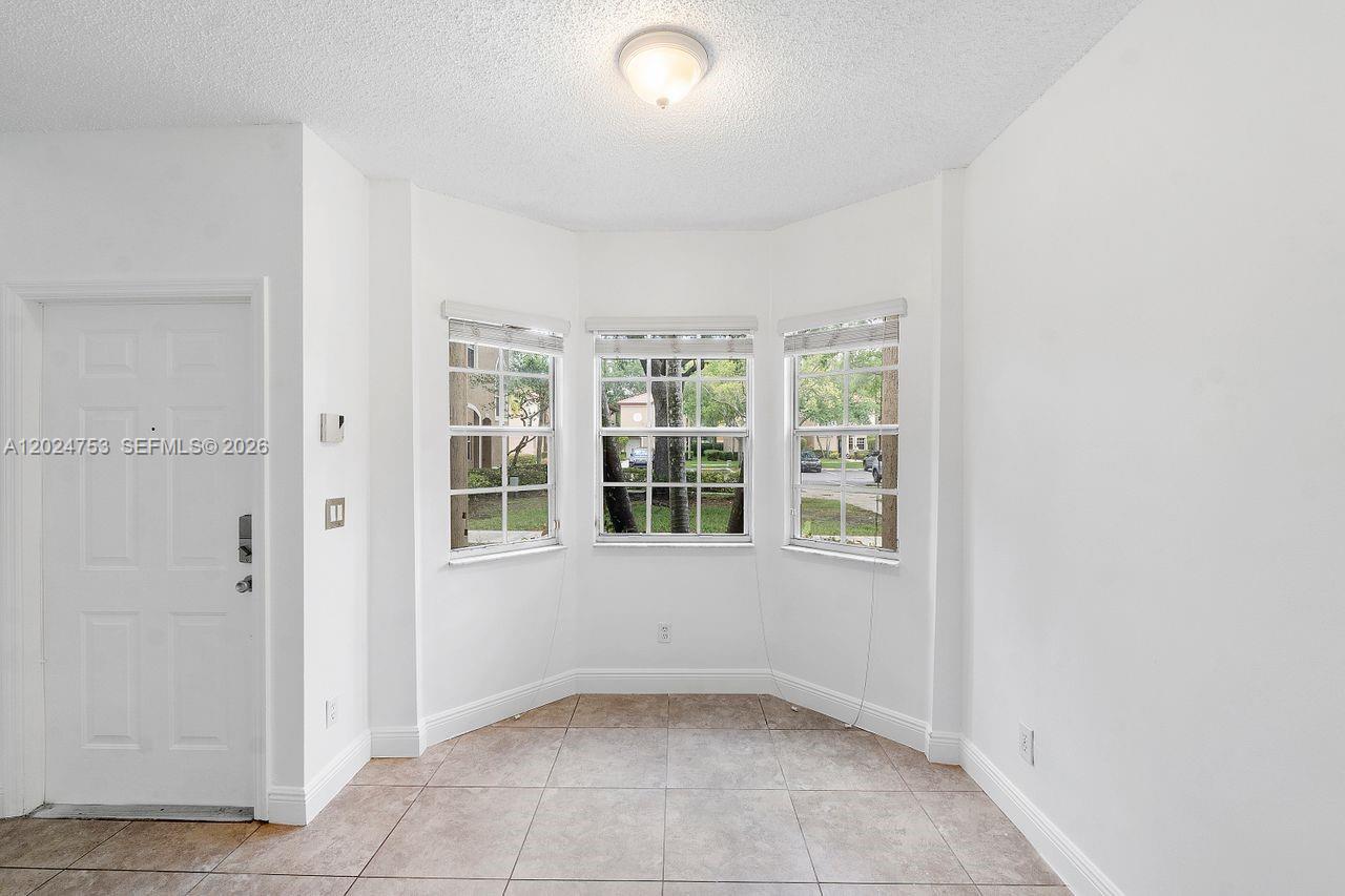 16035 Emerald Cove Road Weston, FL 33331 - Photo 8 of 36