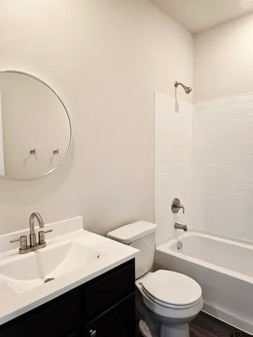 $289,990 | 1110 Pk Mdws Drive, Whitehouse, TX 75791