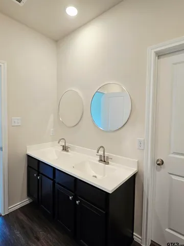 $289,990 | 1110 Pk Mdws Drive, Whitehouse, TX 75791