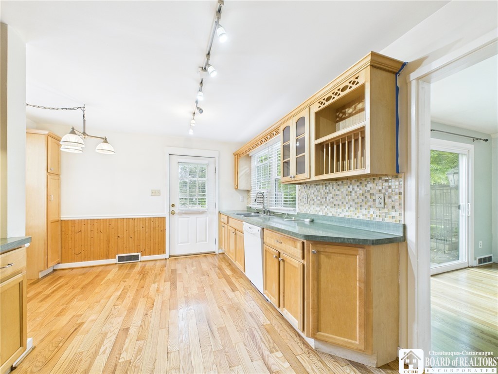 483 Vermont Street Olean, NY 14760 - Photo 7 of 45