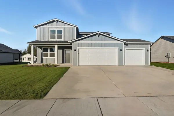 $519,900 | 718 East 4th Street, Deer Park, WA 99006