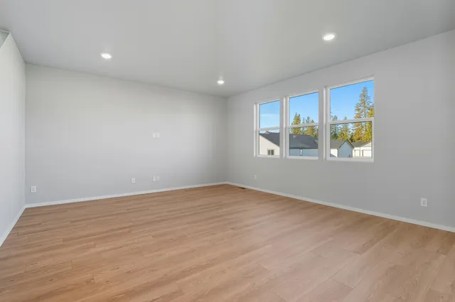 $519,900 | 718 East 4th Street, Deer Park, WA 99006