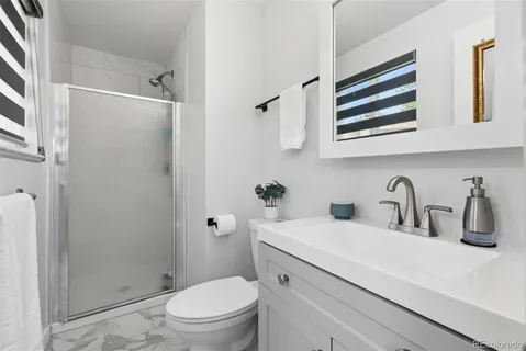 $800,000 | 8601 East Layton Avenue, Denver, CO 80237