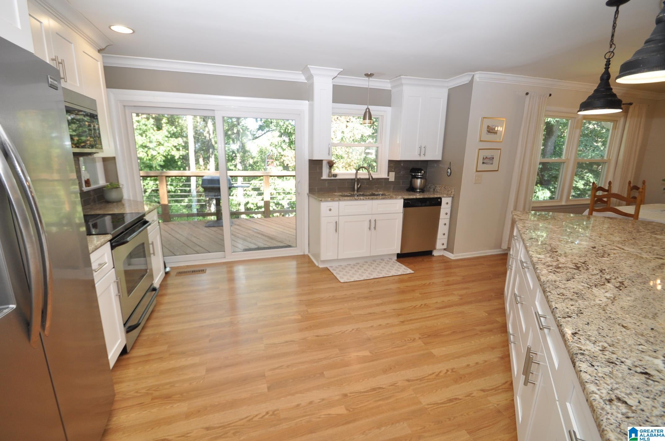 3902 South Shades Crest Road Hoover, AL 35244 - Photo 14 of 40 Gallery Image 14