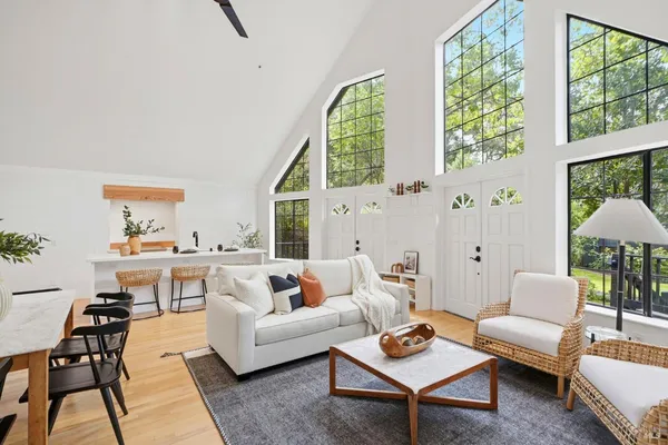 $1,147,000 | 30 Glen Road, Novato, CA 94945