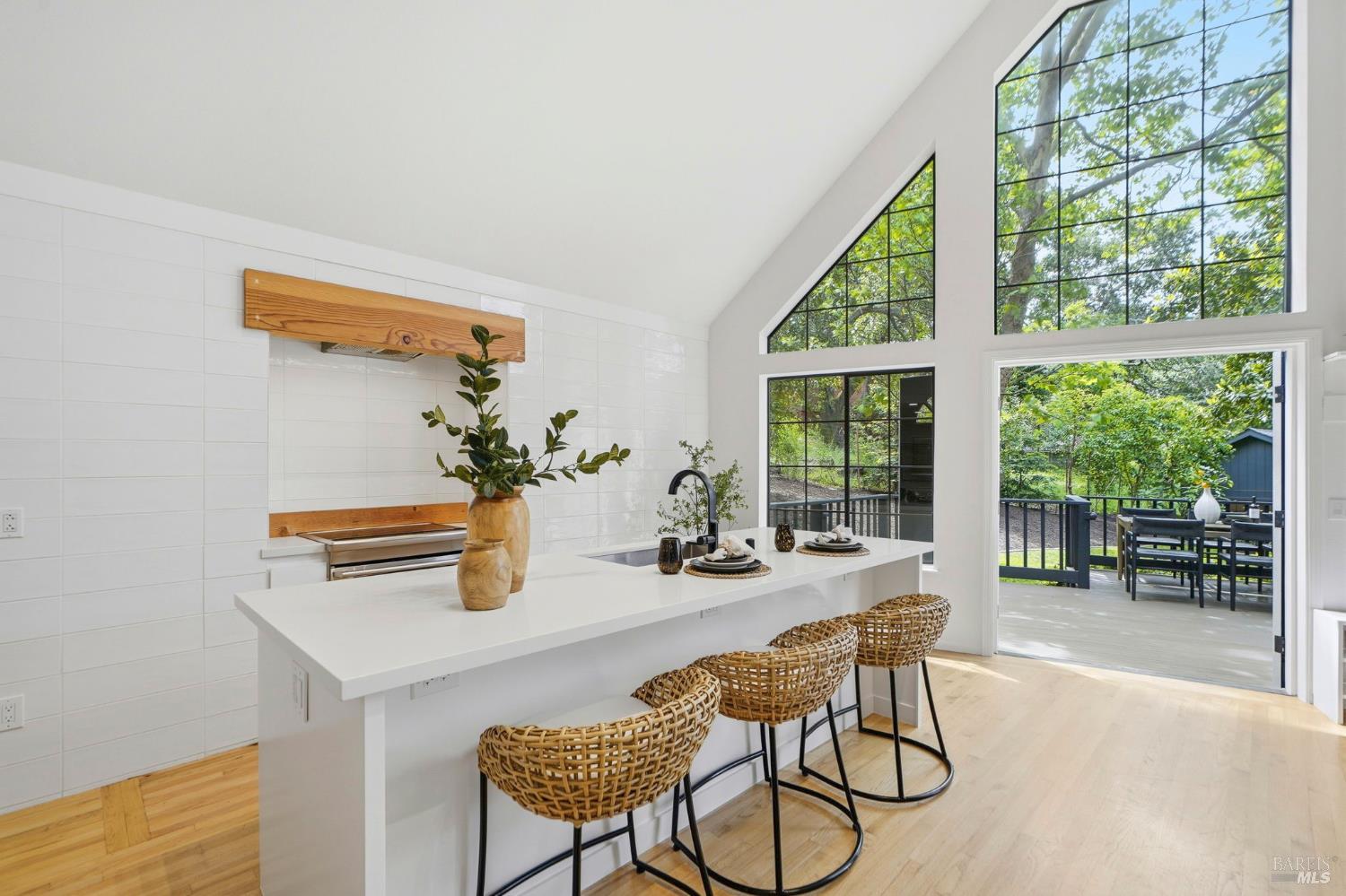 30 Glen Road Novato, CA 94945 - Photo 4 of 25