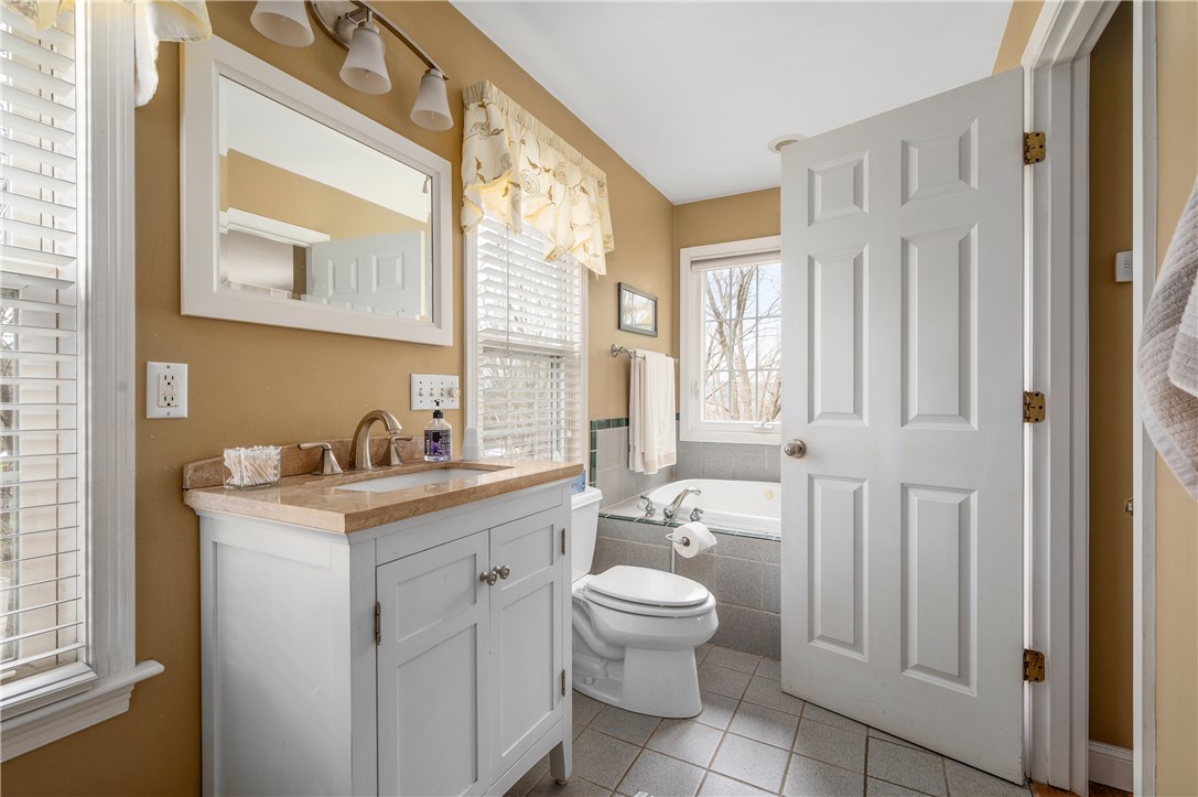185 Hanton Road North Smithfield, RI 02896 - Photo 23 of 48 Gallery Image 23