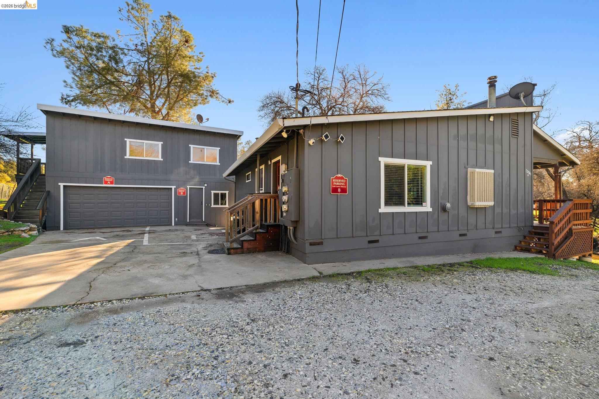 22941 Hudson Road Columbia, CA 95310 - Photo 2 of 34 a view of a barn in the yard